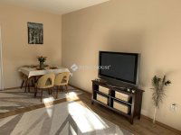 Eladó panellakás, Pécsett 46.99 M Ft, 2 szobás