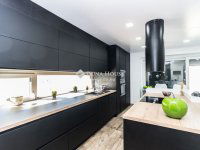 Eladó családi ház, Szombathelyen 199 M Ft, 3+2 szobás