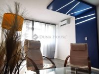 Eladó panellakás, Pécsett 69.5 M Ft, 3 szobás