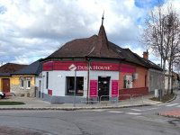 Eladó üzlethelyiség, Esztergomban 69.5 M Ft