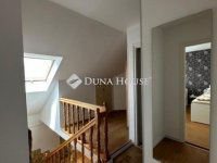 Eladó téglalakás, VI. kerületben 164.9 M Ft, 6 szobás