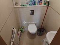 Kiadó téglalakás, albérlet, Pécsett 270 E Ft / hó, 4 szobás