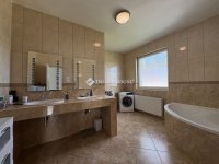 Eladó családi ház, Gyálon 116 M Ft, 6 szobás