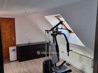 Eladó családi ház, Felsőpakonyban 109.8 M Ft, 6+1 szobás