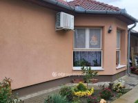 Eladó családi ház, Hajdúhadházon 69.9 M Ft, 2+2 szobás
