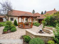 Eladó családi ház, Egerben 73.9 M Ft, 4 szobás