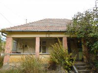 Eladó családi ház