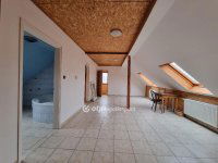 Eladó családi ház, Iszkázon 38.8 M Ft, 5+1 szobás