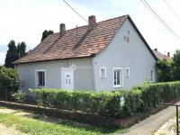 Eladó családi ház, Villányban 39 M Ft, 3 szobás