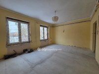 Eladó téglalakás, Mezőhegyesen 9.9 M Ft, 3 szobás