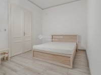 Eladó téglalakás, Pécsett 120 M Ft, 4 szobás