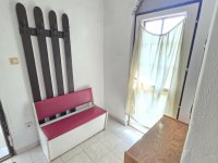 Eladó családi ház, Pécsett 17.8 M Ft, 2 szobás