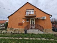 Eladó családi ház, Szigetváron 50 M Ft, 4 szobás