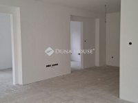 Eladó téglalakás, Pécsett 99.5 M Ft, 2+1 szobás