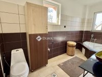 Eladó családi ház, XVII. kerületben 170 M Ft, 6 szobás