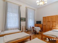 Eladó családi ház, Szegeden 489 M Ft, 10 szobás