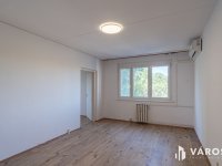 Eladó panellakás, Szegeden 59.9 M Ft, 3 szobás