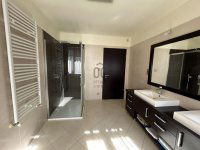 Eladó családi ház, XVII. kerületben 349 M Ft, 7 szobás