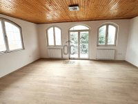 Eladó családi ház, XVIII. kerületben 290 M Ft, 9 szobás