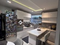 Eladó ikerház, Budapesten, XVIII. kerületben 194 M Ft, 4 szobás