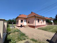 Kiadó családi ház, albérlet, Balatonfűzfőn 200 E Ft / hó
