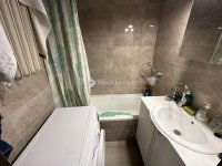 Eladó panellakás, Pécsett 54.9 M Ft, 3 szobás