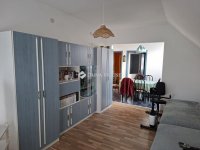 Eladó családi ház, Lovasberényben 75 M Ft, 6 szobás