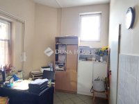 Eladó családi ház, Tatán 139.9 M Ft, 5 szobás