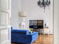 Eladó téglalakás, V. kerületben 189 M Ft, 2 szobás