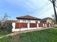 Eladó családi ház, Abonyban 32 M Ft, 4+1 szobás