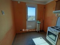 Eladó panellakás, Mohácson 30.5 M Ft, 2 szobás