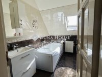 Eladó családi ház, IV. kerületben 239 M Ft, 6 szobás