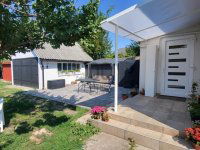 Eladó családi ház, Vecsésen 113.9 M Ft, 3 szobás