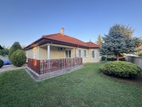 Eladó családi ház, Mosonszentmiklóson 94.9 M Ft, 4 szobás
