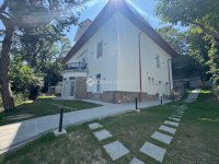 Eladó családi ház, XI. kerületben 1400 M Ft, 10 szobás