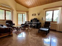 Eladó családi ház, Leányfaluban 562.5 M Ft, 6+1 szobás