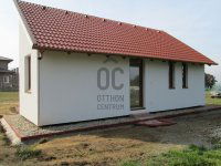 Eladó nyaraló, Balatonszárszón 56.5 M Ft, 3 szobás