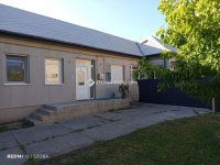 Eladó családi ház, Vecsésen 85 M Ft, 6 szobás