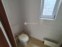 Eladó téglalakás, VI. kerületben 200.97 M Ft, 5 szobás