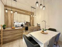 Eladó téglalakás, VI. kerületben 114.9 M Ft, 3 szobás