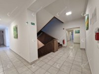 Eladó hotel, Komáromban 651.6 M Ft, 28 szobás