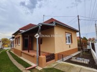 Eladó családi ház, Ongán 59.9 M Ft, 3 szobás