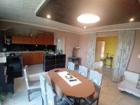 Eladó családi ház, Valkón 27.9 M Ft, 2+1 szobás