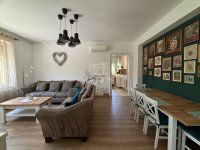 Kiadó családi ház, albérlet, Komáromban 450 E Ft / hó