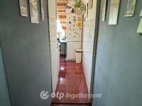 Eladó panellakás, Pápán 24.9 M Ft, 1 szobás