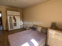 Eladó panellakás, Pécsett 42.4 M Ft, 2 szobás