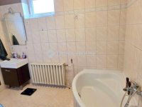 Eladó családi ház, Szombathelyen 79 M Ft, 5 szobás