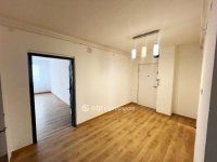 Eladó panellakás, III. kerületben 77.223 M Ft, 1+2 szobás