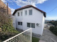 Eladó családi ház, Pécsett 154 M Ft, 5 szobás