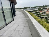 Eladó téglalakás, Szegeden 204.2 M Ft, 3 szobás